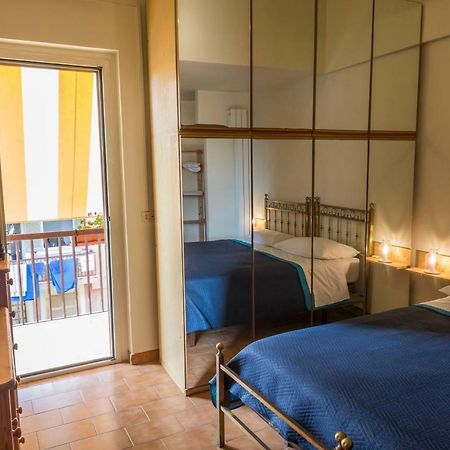 Bed & Breakfast Hotel California Terracina Bagian luar foto